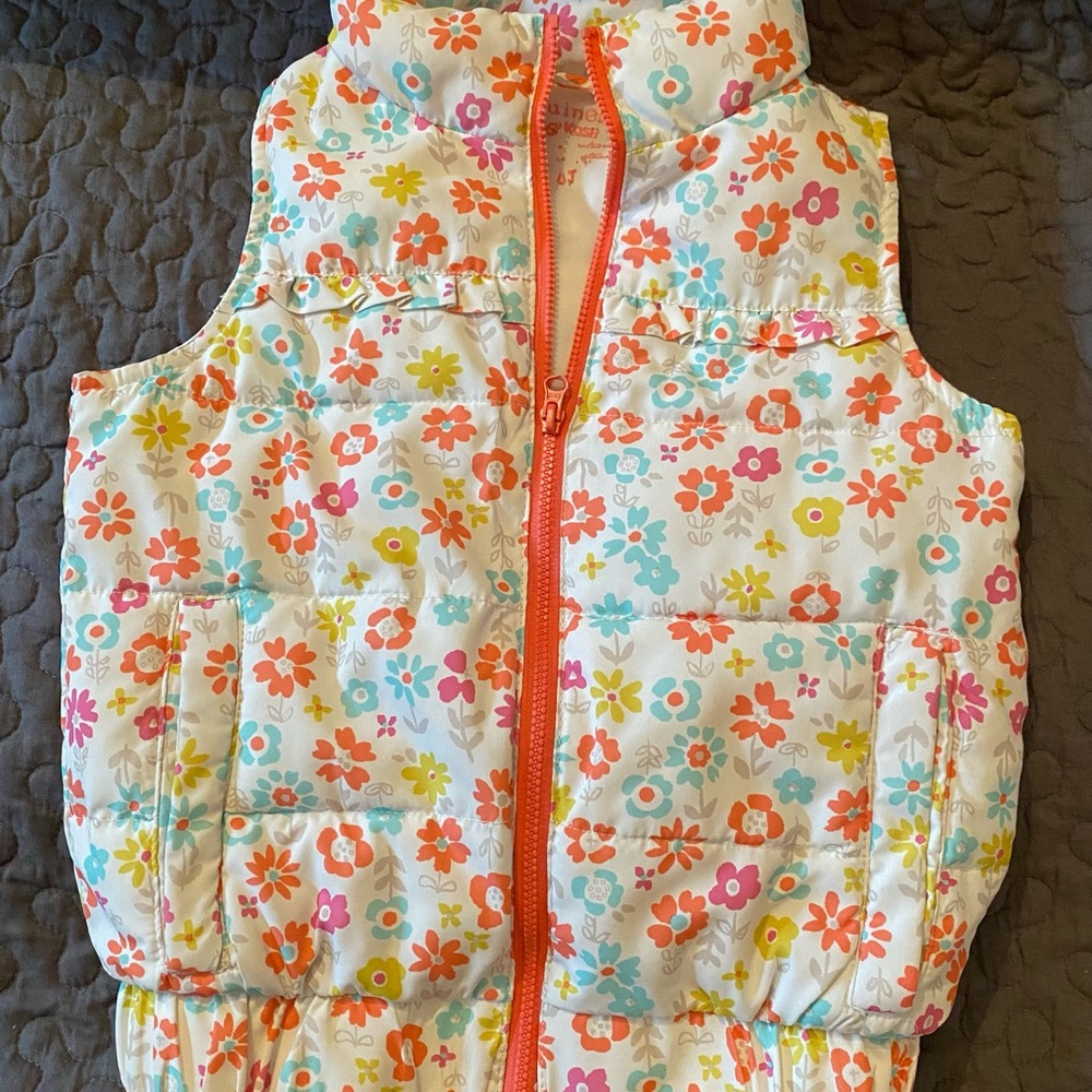 3 for $ 15 OshKosh B'gosh Vest Size 4T
Floral Puffer Fall